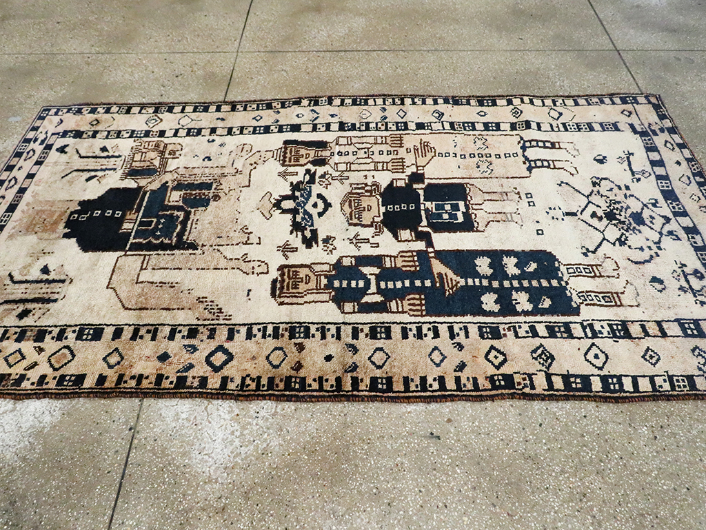 Vintage Persian Bakhtiari Pictorial Rug, No.29177 - Galerie Shabab