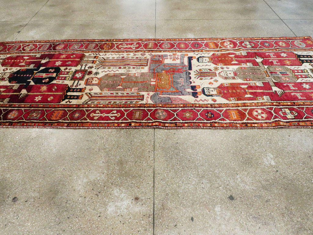 Vintage Persian Pictorial Bakhtiari Rug, No.29179 - Galerie Shabab