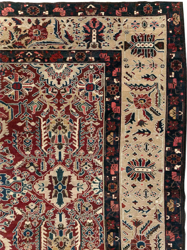 Vintage Persian Bakhtiari Tribal Room Size Carpet, No.29197 - Galerie Shabab