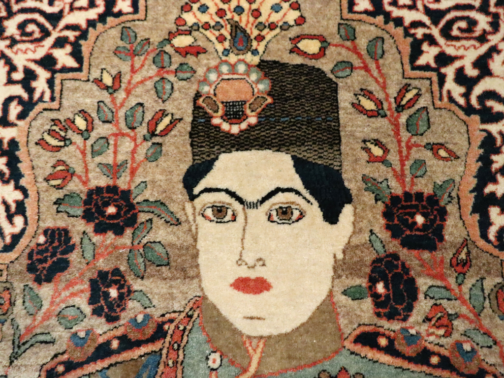 Antique Persian Dabir Kashan Pictorial Rug, No.29376 - Galerie Shabab