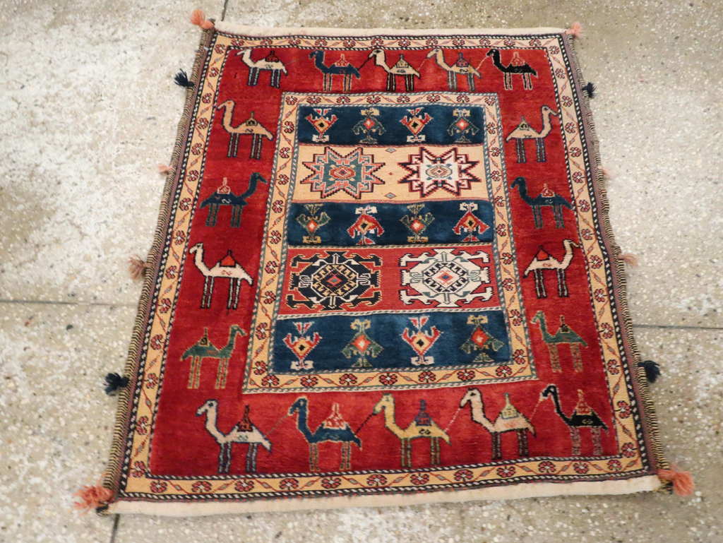 Persian Shiraz Rug, No.29477 - Galerie Shabab