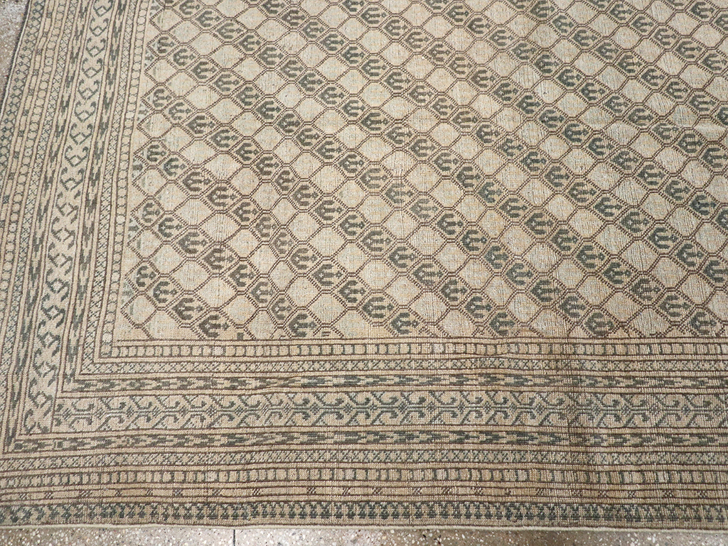 Vintage Central Asia Turkoman Room Size Carpet, No.29493 - Galerie Shabab