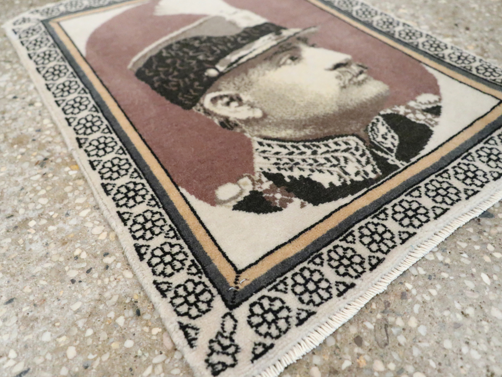 Vintage Persian Tabriz Pictorial Throw Rug, No.29592 - Galerie Shabab