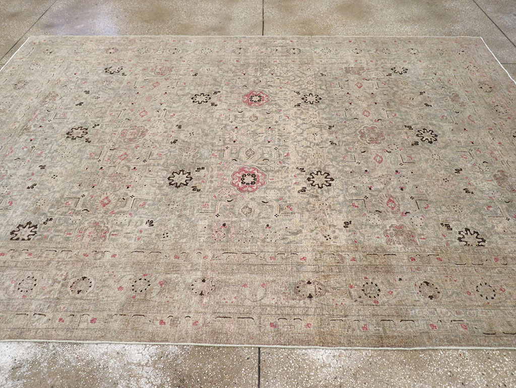 Antique Persian Tabriz Accent Carpet, No.29611 - Galerie Shabab