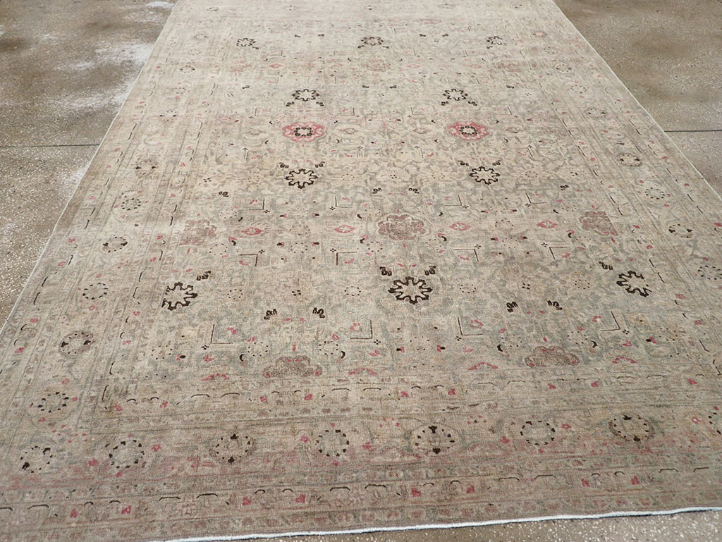 Antique Persian Tabriz Accent Carpet, No.29611 - Galerie Shabab