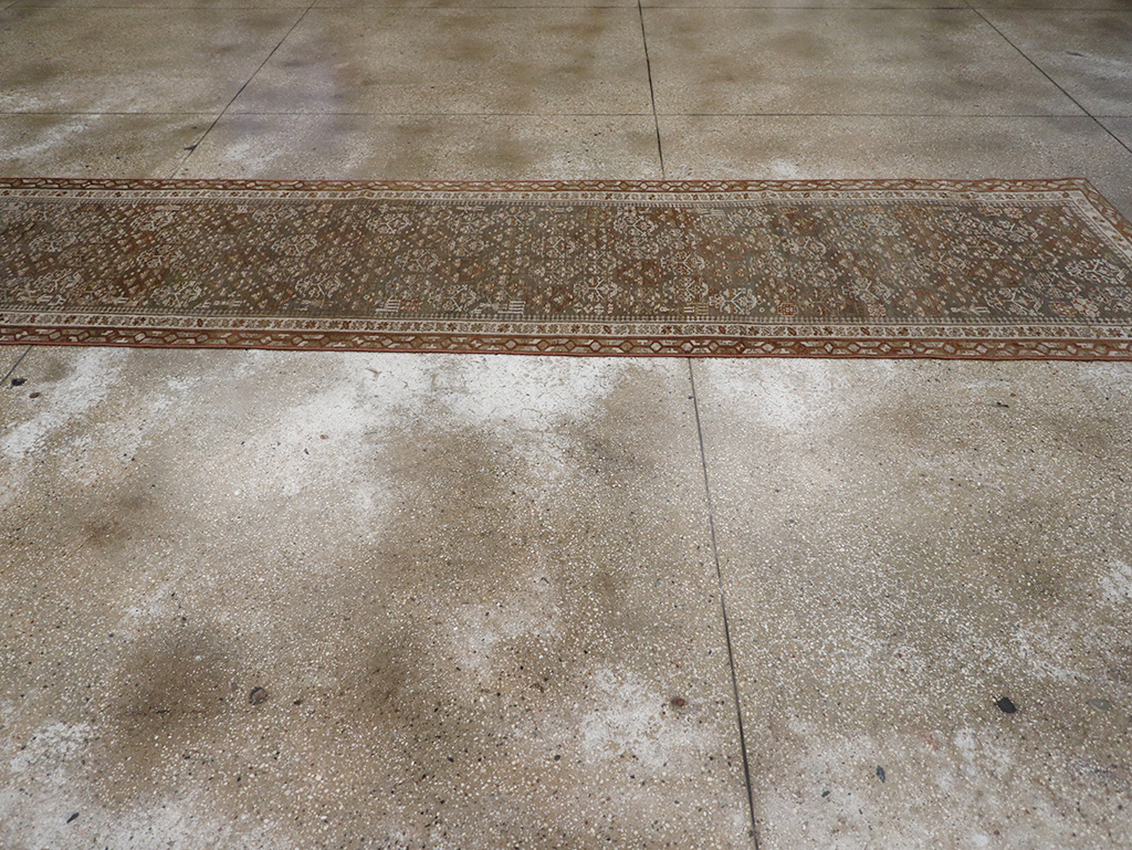 Antique Persian Kurd Long Runner, No.29685 - Galerie Shabab