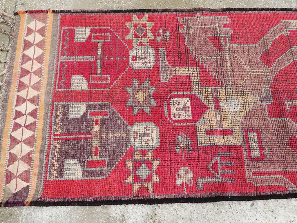 Vintage Turkish Anatolian Pictorial Runner, No.29758 - Galerie Shabab