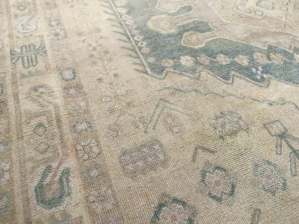 Vintage Persian Shiraz Square Accent Rug, No.30012 - Galerie Shabab