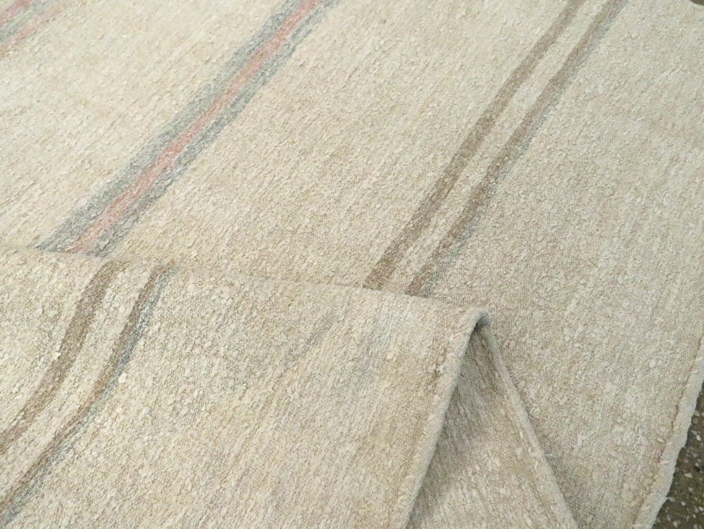 Mid-20th Century Turkish Gallery Size Flatweave, No.30079 - Galerie Shabab