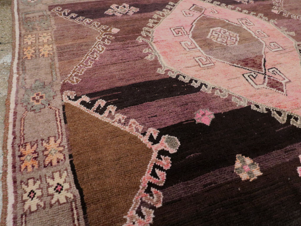Vintage Anatolian Carpet, No.30257 - Galerie Shabab