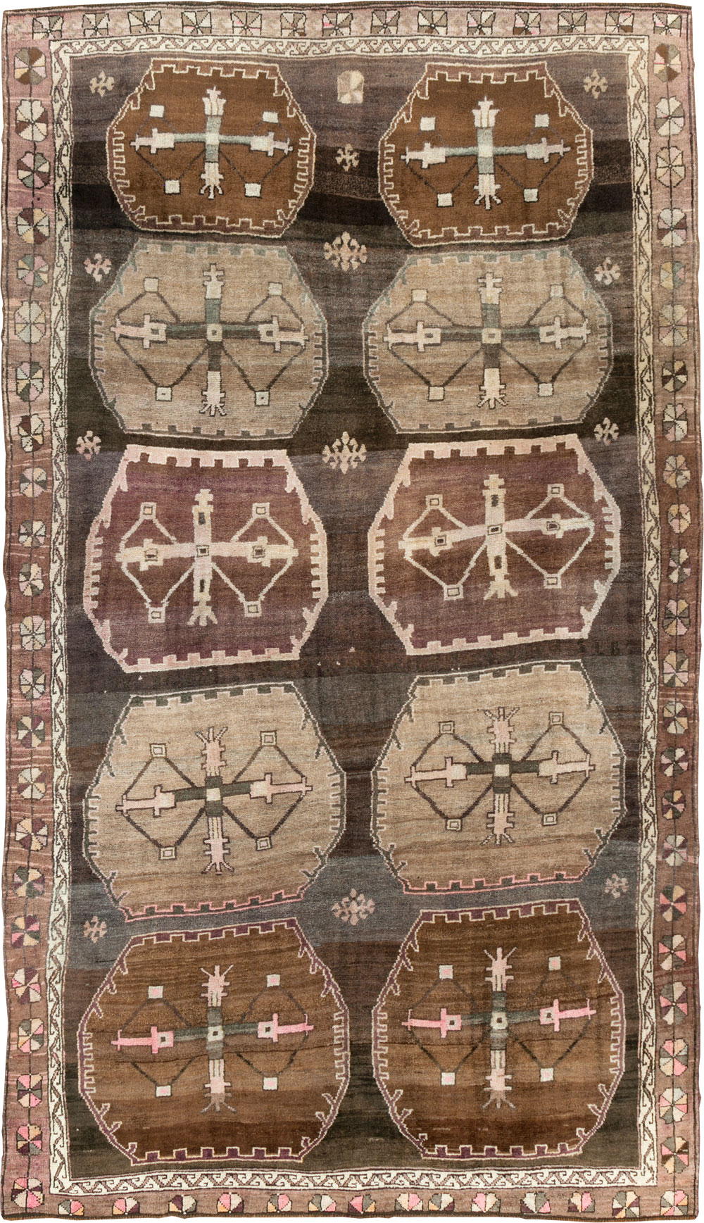 Vintage Turkish Anatolian Room Size Carpet, No.30278 - Galerie Shabab