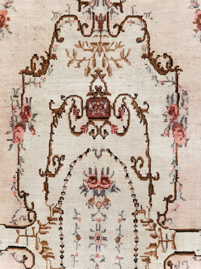 French Inspired Vintage Turkish Anatolian Small Room Size Carpet, No.30295 - Galerie Shabab