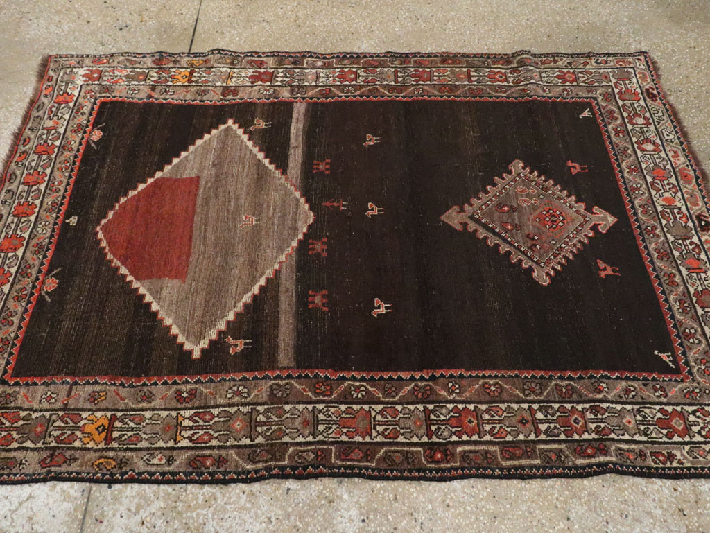 Antique Persian Hamadan Accent Rug, No.30439 - Galerie Shabab