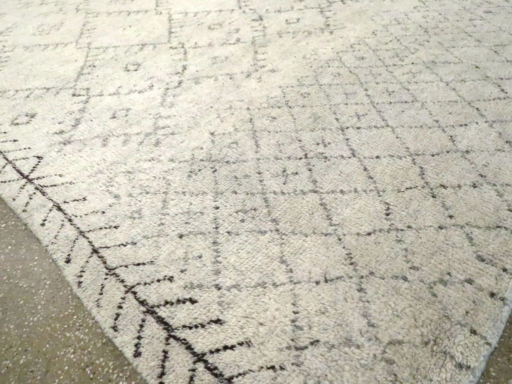 Contemporary Moroccan Small Room Size Carpet, No.30498 - Galerie Shabab