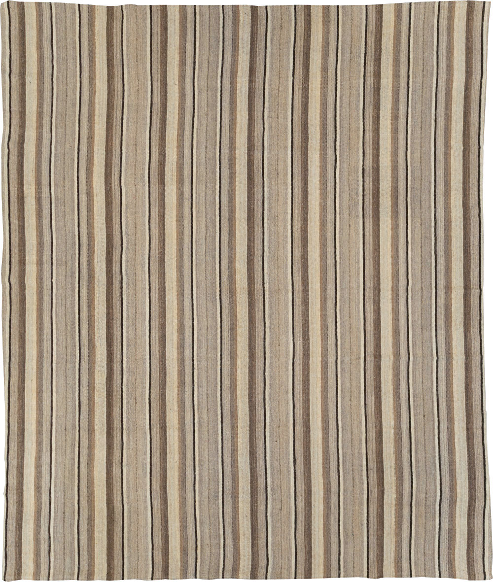 Contemporary Turkish Flatweave Kilim Room Size Carpet, No.30510 - Galerie Shabab