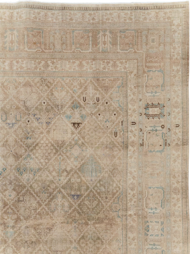 Vintage Persian Joshegan Room Size Carpet, No.30671 - Galerie Shabab
