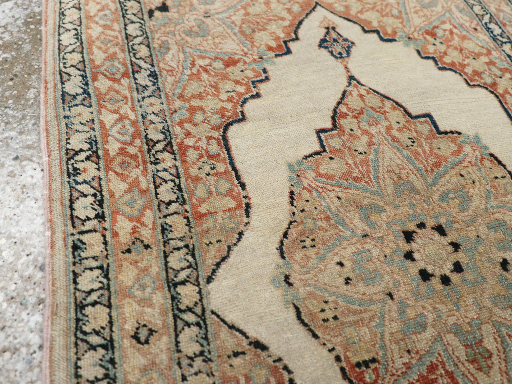 Antique Persian Tabriz Hagi Jalili Rug, No.30685 - Galerie Shabab