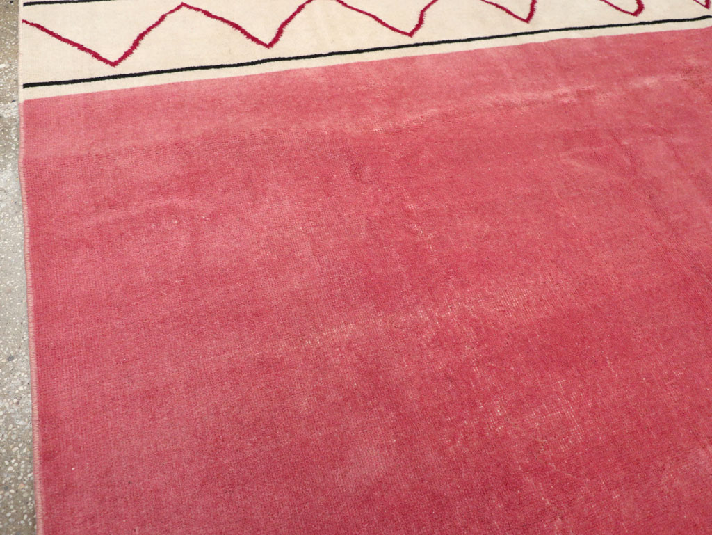 Vintage Turkish Anatolian Art Deco Style Small Room Size Carpet, No.30753 - Galerie Shabab