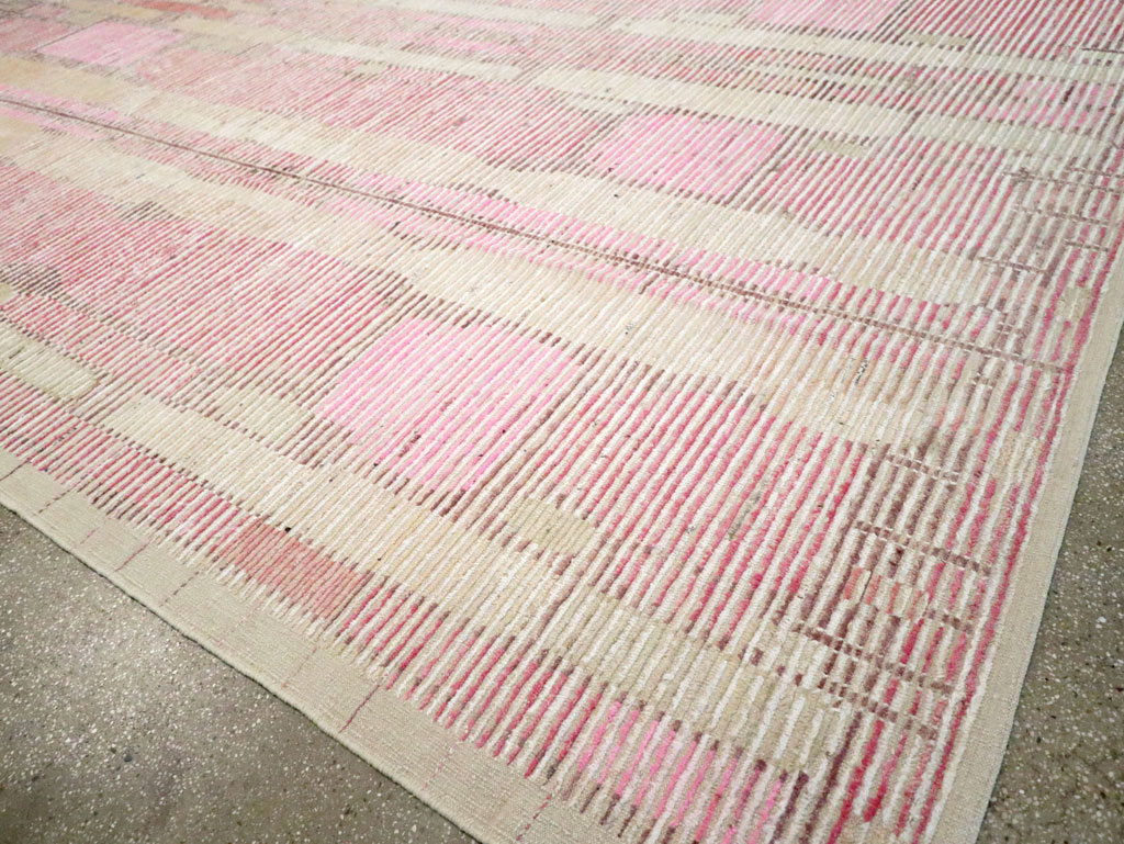 Modern Turkish Large Carpet, No.30809 - Galerie Shabab