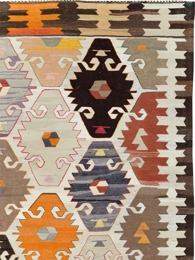 Contemporary Turkish Flatweave Kilim Room Size Carpet, No.30865 - Galerie Shabab