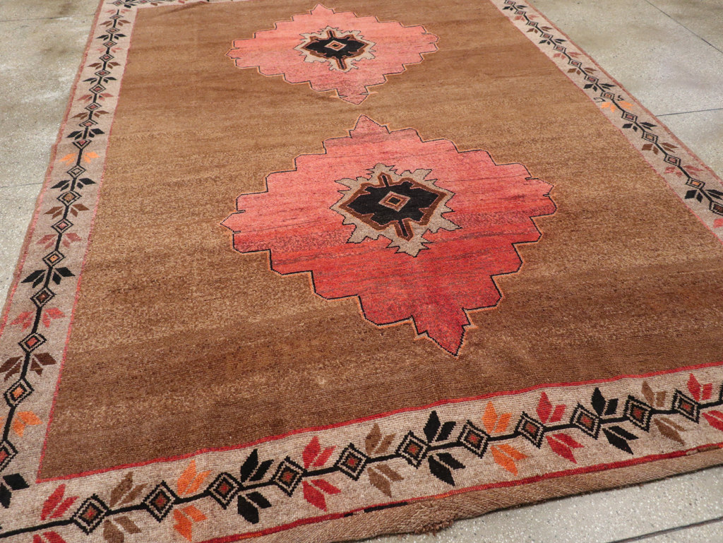 Vintage Turkish Anatolian Room Size Carpet, No.30919 - Galerie Shabab