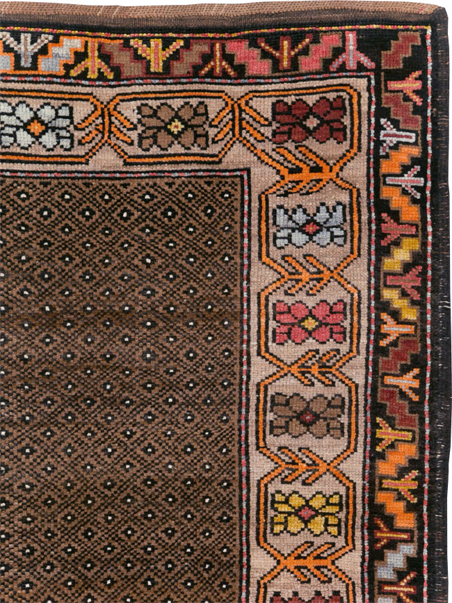Vintage Turkish Anatolian Gallery Carpet, No.30922 - Galerie Shabab