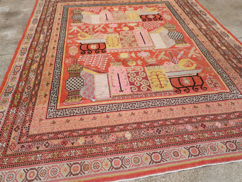 Antique East Turkestan Vase Khotan Small Room Size Carpet, No.30927 - Galerie Shabab