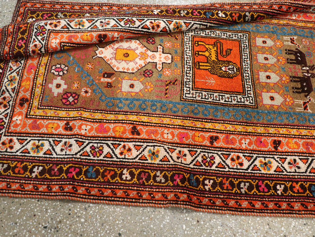 Vintage Anatolian Pictorial Rug, No.30928 - Galerie Shabab