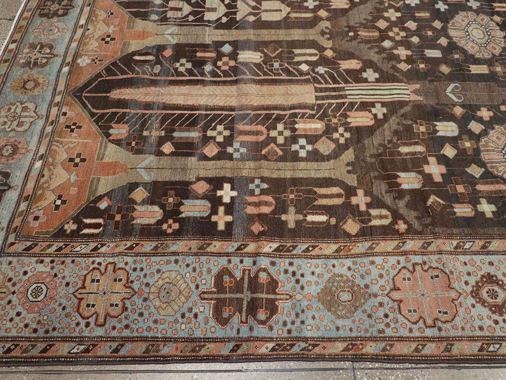 Antique Persian Bakhtiari Large Room Size Carpet, No.31078 - Galerie Shabab