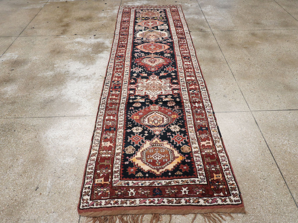 Antique Persian Kurd Runner, No.31148 - Galerie Shabab