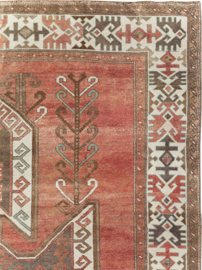 Vintage Turkish Anatolian Small Room Size Carpet, No.31168 - Galerie Shabab