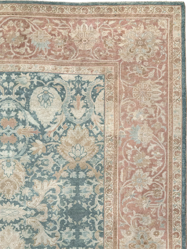 Vintage Turkish Sivas Room Size Carpet, No.31170 - Galerie Shabab