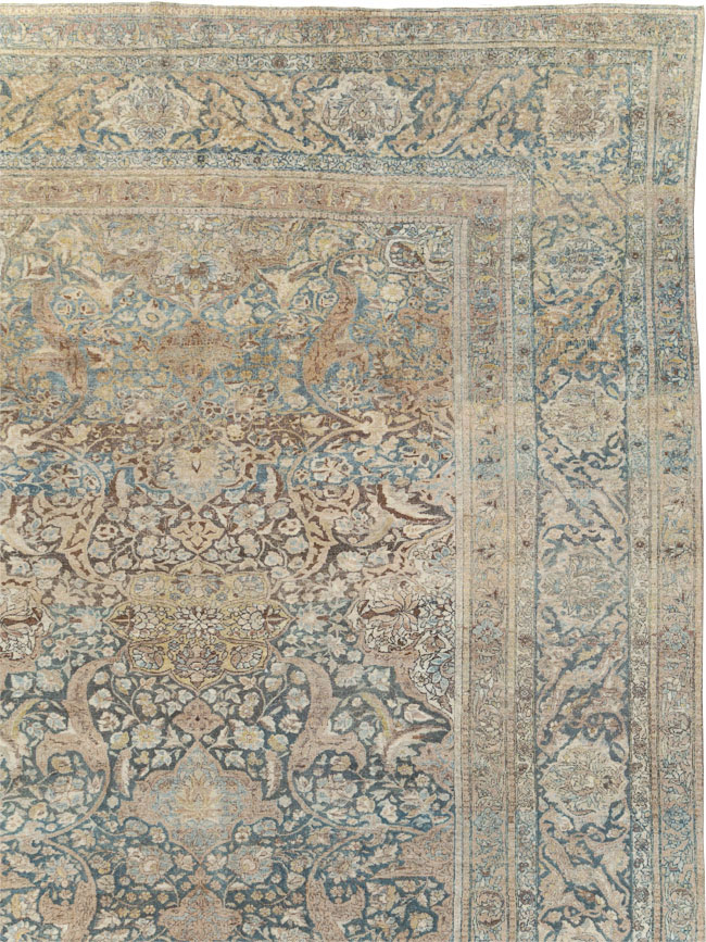 Antique Persian Isfahan Oversize Carpet, No.31174 - Galerie Shabab