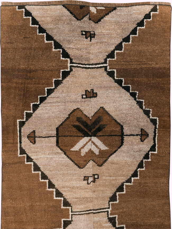 Vintage Turkish Anatolian Tribal Runner, No.31229 - Galerie Shabab