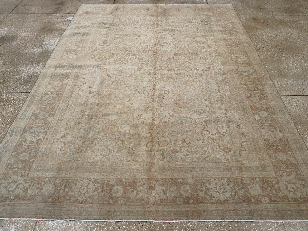Vintage Persian Tabriz Accent Carpet, No.31246 - Galerie Shabab