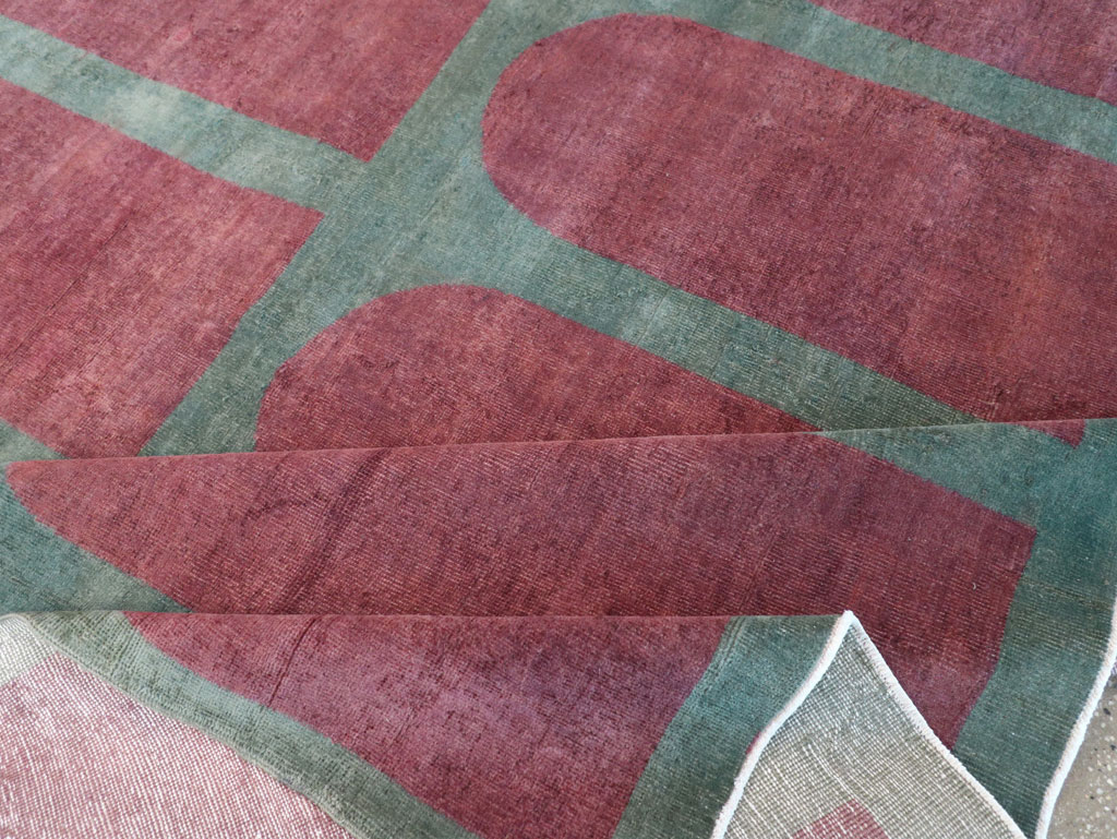 Vintage Turkish Art Deco Style Room Size Carpet, No.31273 - Galerie Shabab