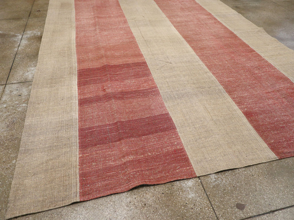 Vintage Turkish Flatweave Kilim Room Size Carpet, No.31306 - Galerie Shabab