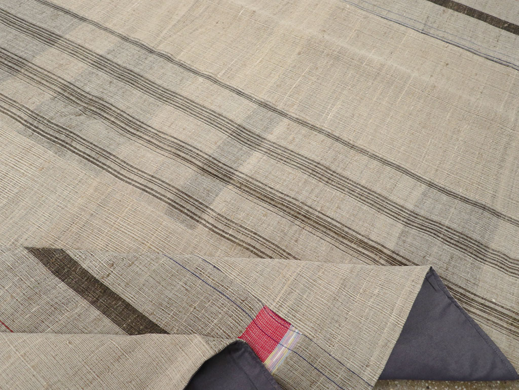 Vintage Turkish Flatweave Kilim Room Size Carpet, No.31307 - Galerie Shabab