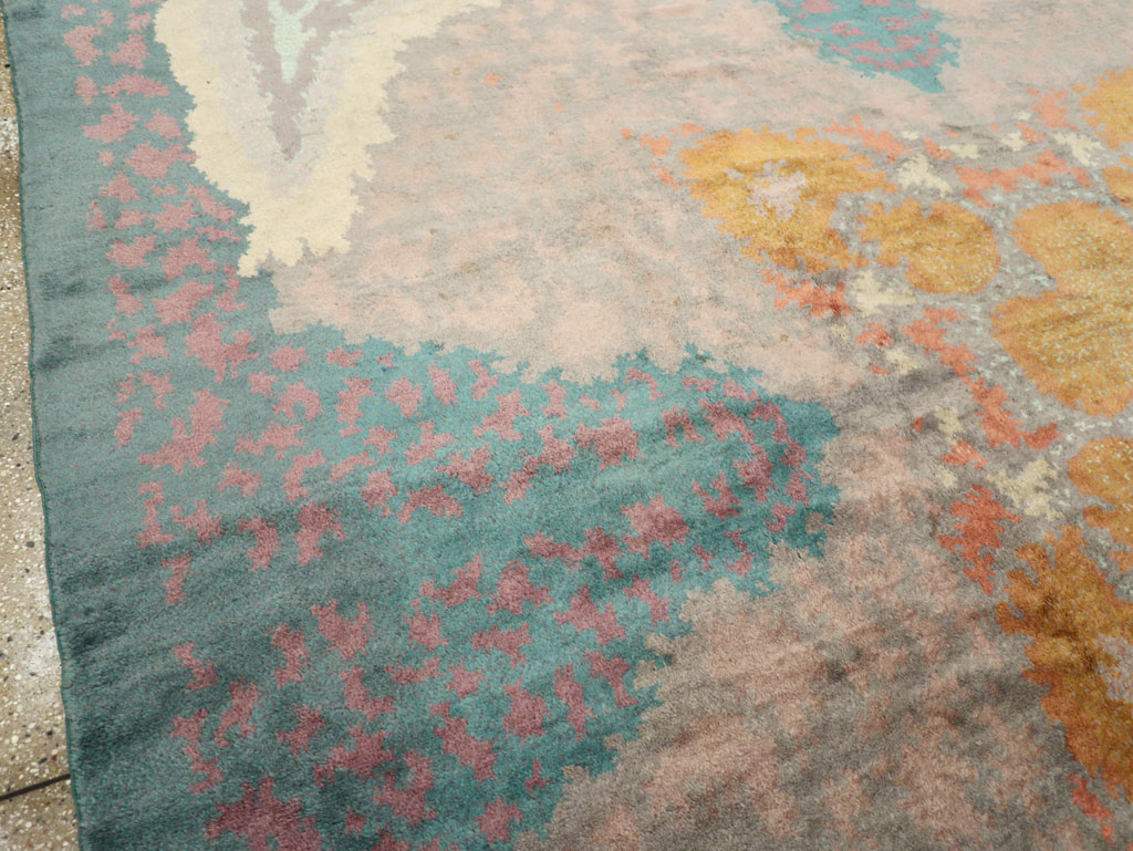 Antique European Art Deco Square Room Size Carpet, No.31338 - Galerie Shabab