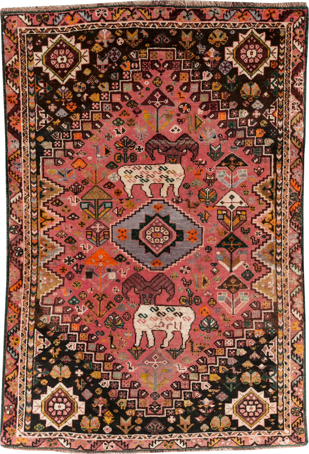 Vintage Persian Pictorial Shiraz Rug, No.31398 - Galerie Shabab