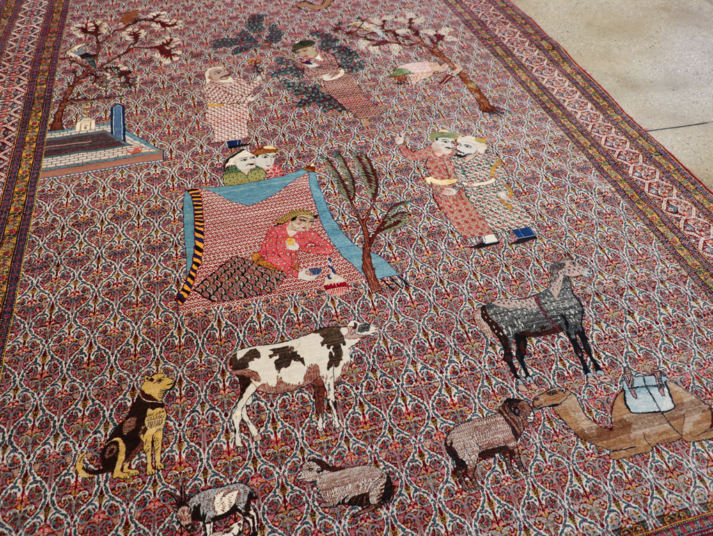 Antique Persian Tabriz Pictorial Room Size Carpet, No.31468 - Galerie Shabab