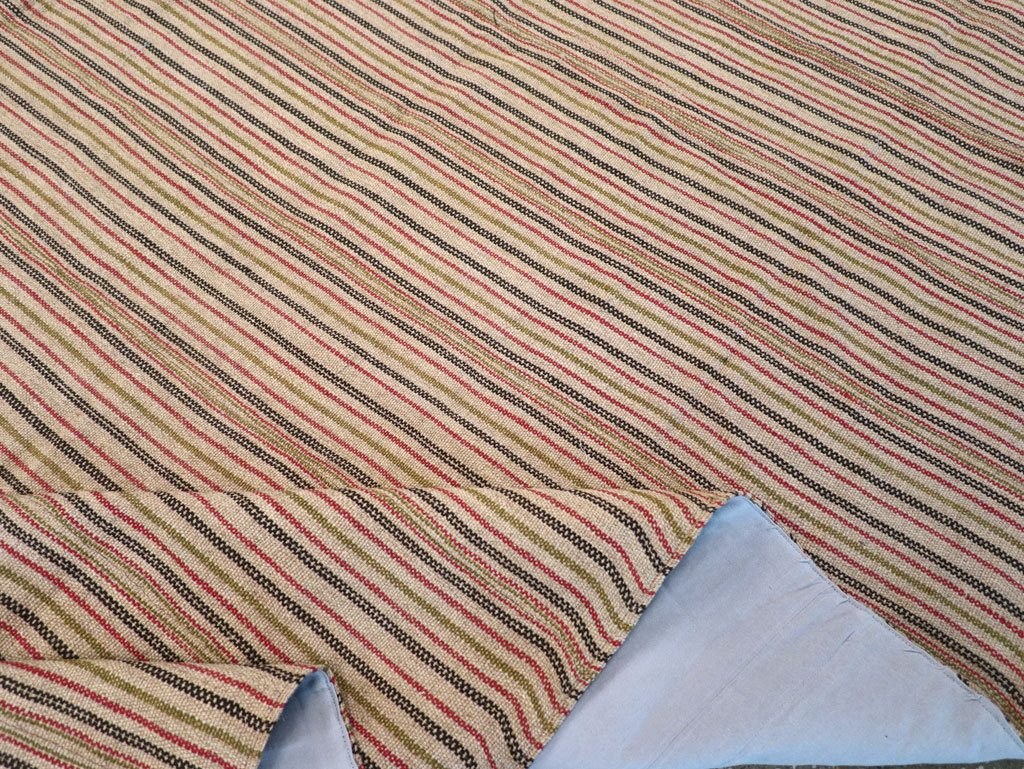 Vintage Turkish Flatweave Kilim Square Room Size Carpet, No.31534 - Galerie Shabab