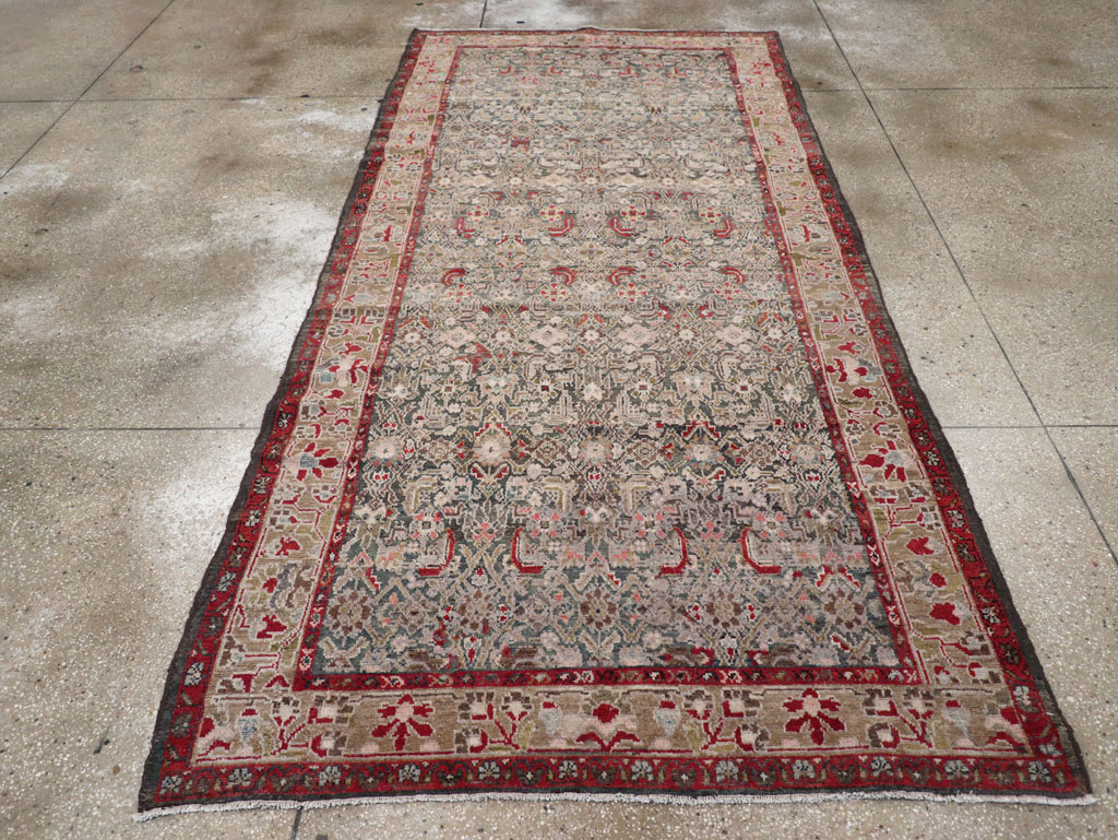 Antique Persian Malayer Gallery Rug, No.31680 - Galerie Shabab