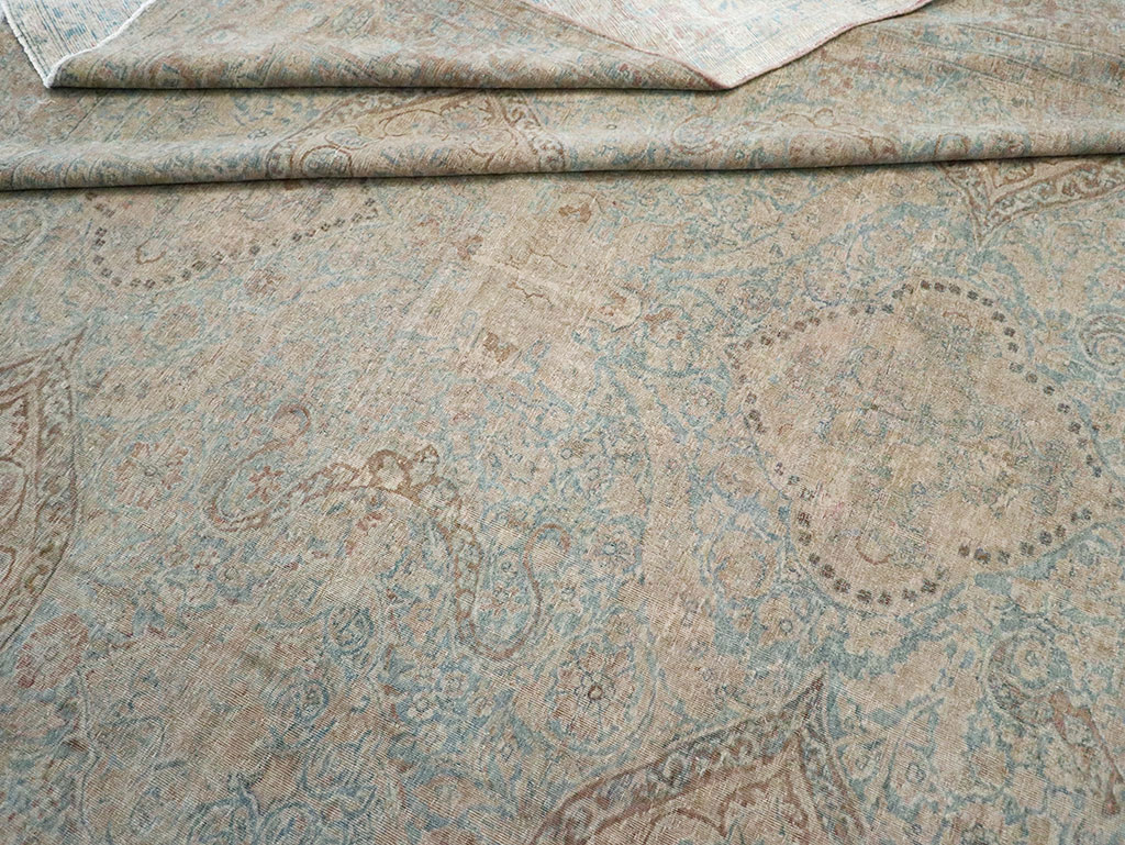 Antique Persian Lavar Kerman Large Carpet, No.31700 - Galerie Shabab