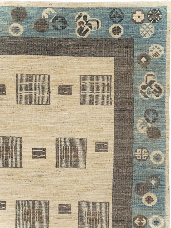 Modern East Turkestan Khotan Room Size Carpet, No.31724 - Galerie Shabab