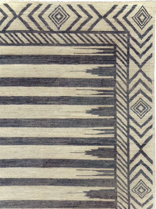 Modern East Turkestan Khotan Room Size Carpet, No.31758 - Galerie Shabab