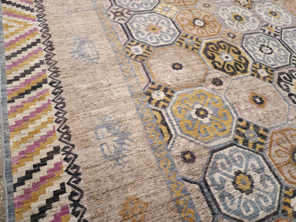 Modern East Turkestan Khotan Room Size Carpet, No.31763 - Galerie Shabab