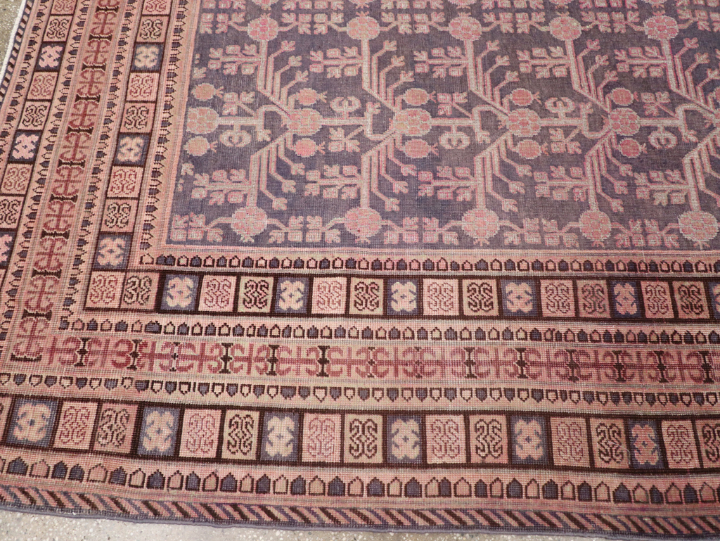 Antique Khotan Carpet, No.31787 - Galerie Shabab