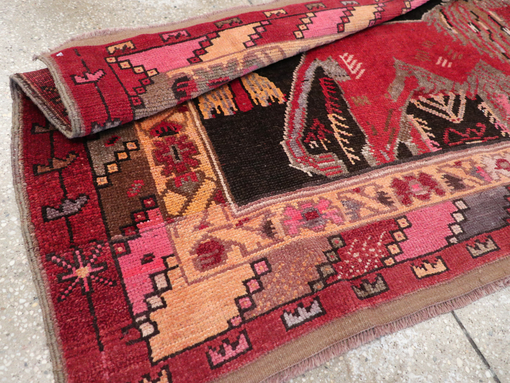 Vintage Turkish Pictorial Throw Rug, No.31802 - Galerie Shabab