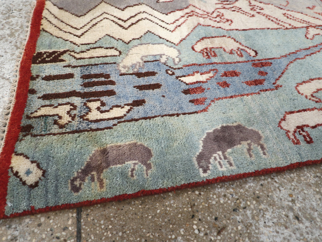 Vintage Turkish Anatolian Pictorial Throw Rug, No.31843 - Galerie Shabab
